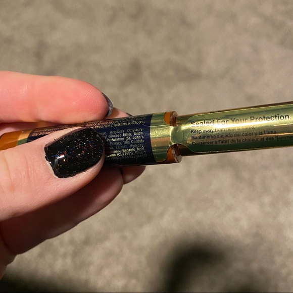 Limited Edition Lipsense Currant - Picture 3 of 4